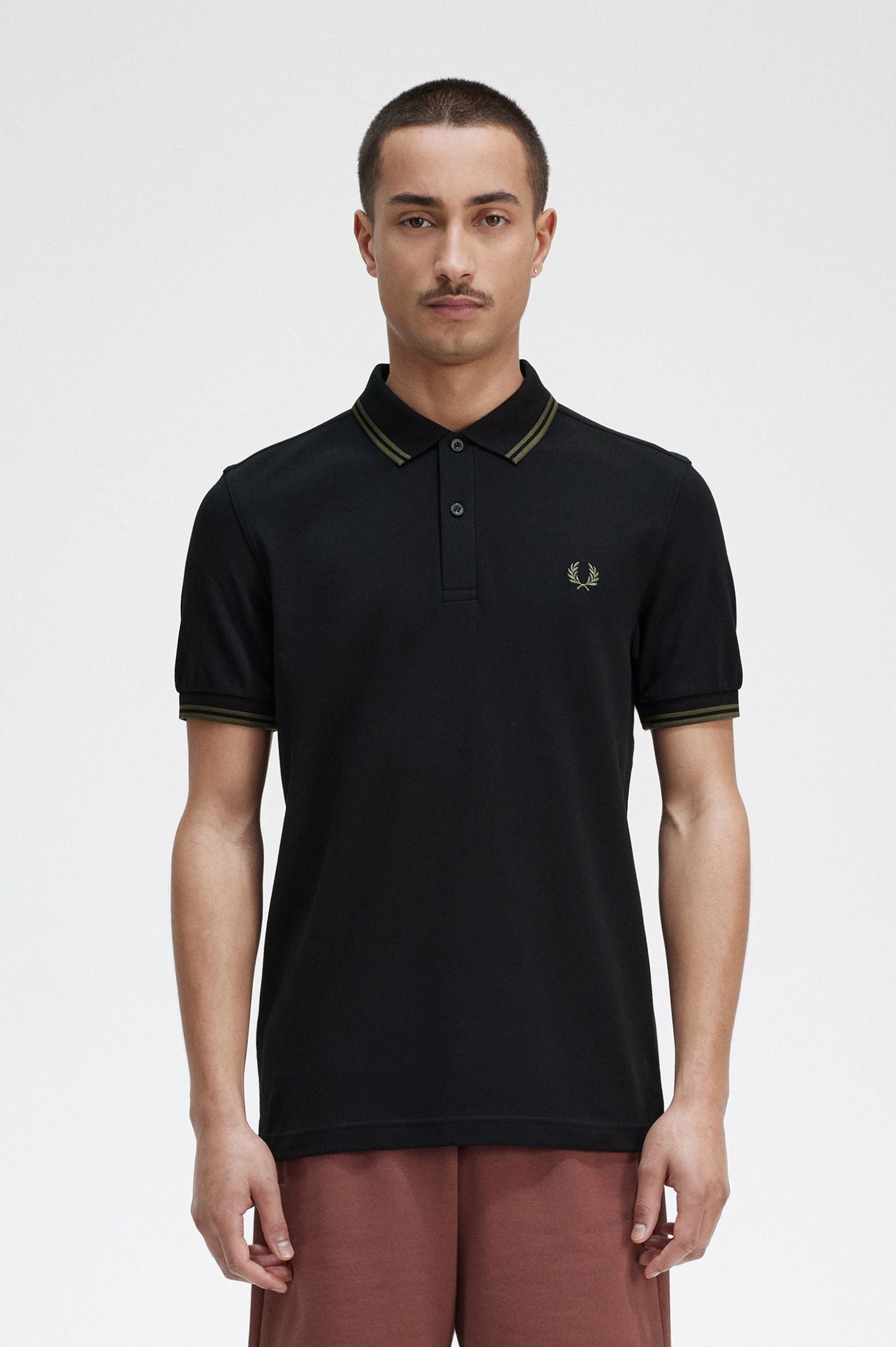 Fred Perry Polo M3600 Negro / Verde Campo