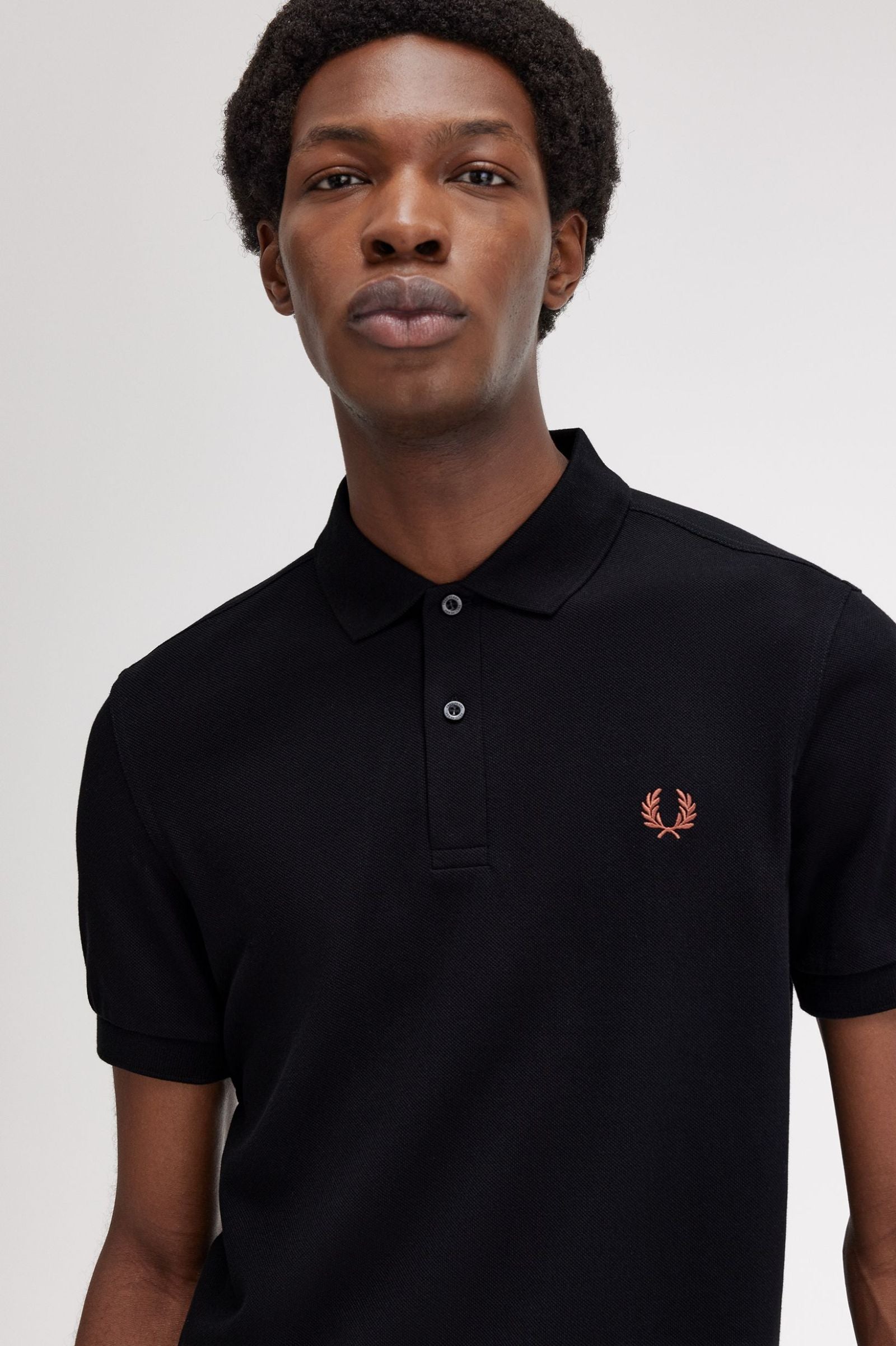 Fred Perry Polo M6000 Negro / Marrón whisky