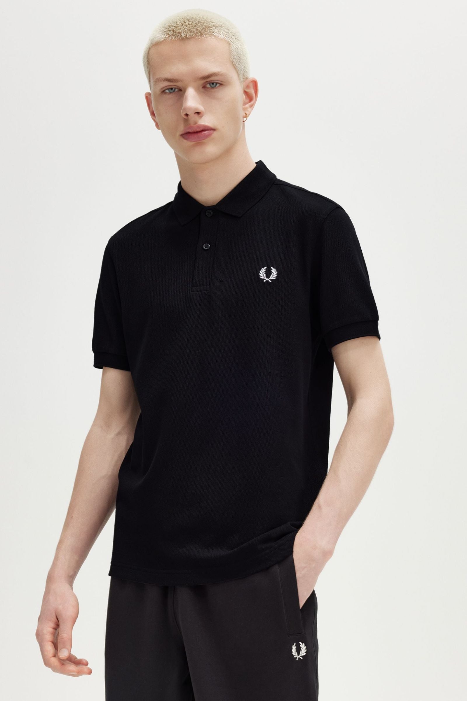 Fred Perry Polo M6000 Negro / Blanco Nieve