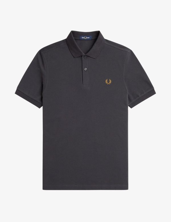 Fred Perry Polo M6000 Gris Ancla / Caramelo Oscuro